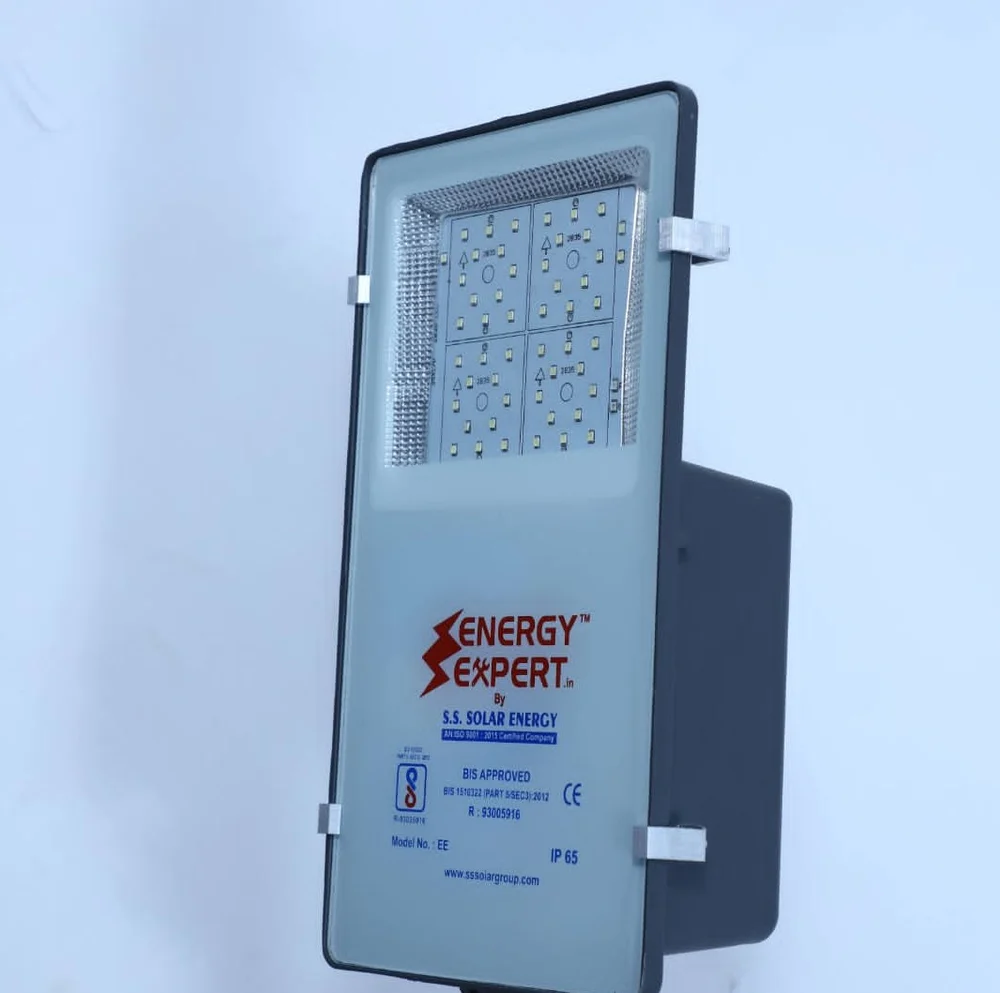 Semi Integrated 2-In-1 (24 W) Street Light - Image 5